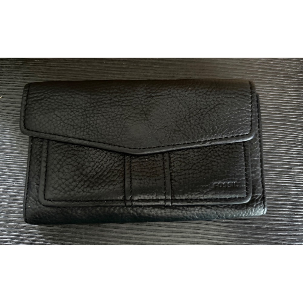 Fossil Black Pebbled Leather Trifold Wallet with Zip Coin Pocket and ID Window